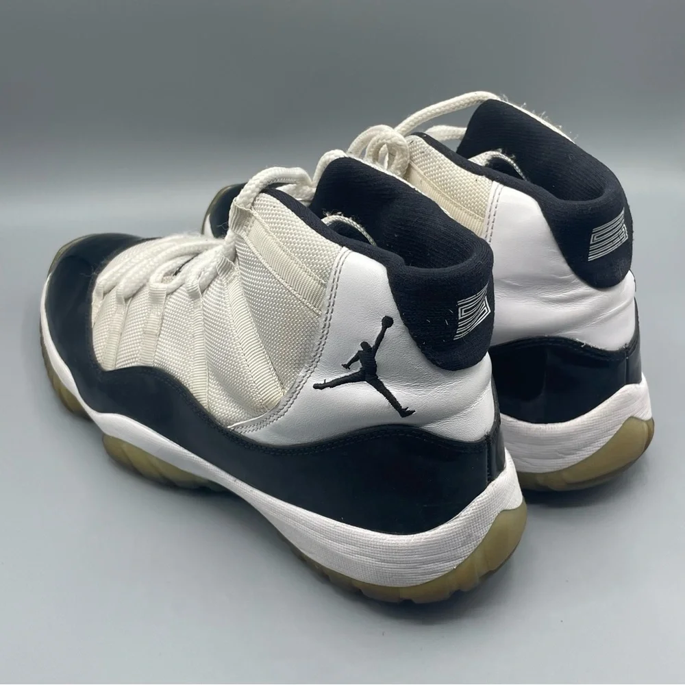 Jordan‎ 11 Retro Concord 2011